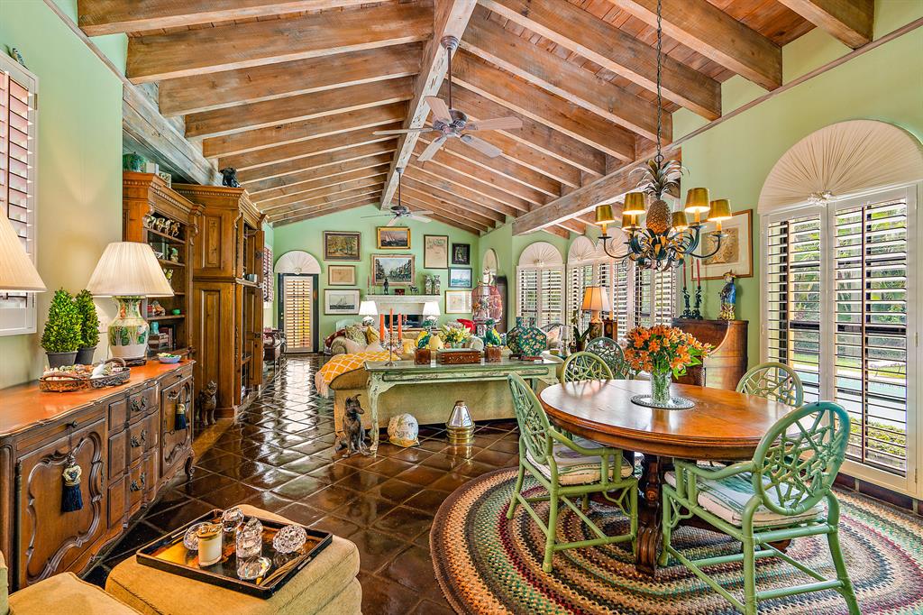 EL BRAVO PARK - Residential