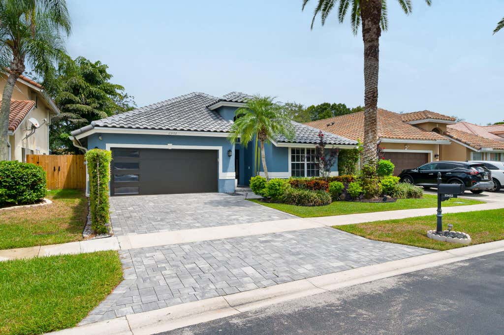Photo of 23452 Serene Meadow Drive S, Boca Raton, FL 33428 (MLS # B26065374)