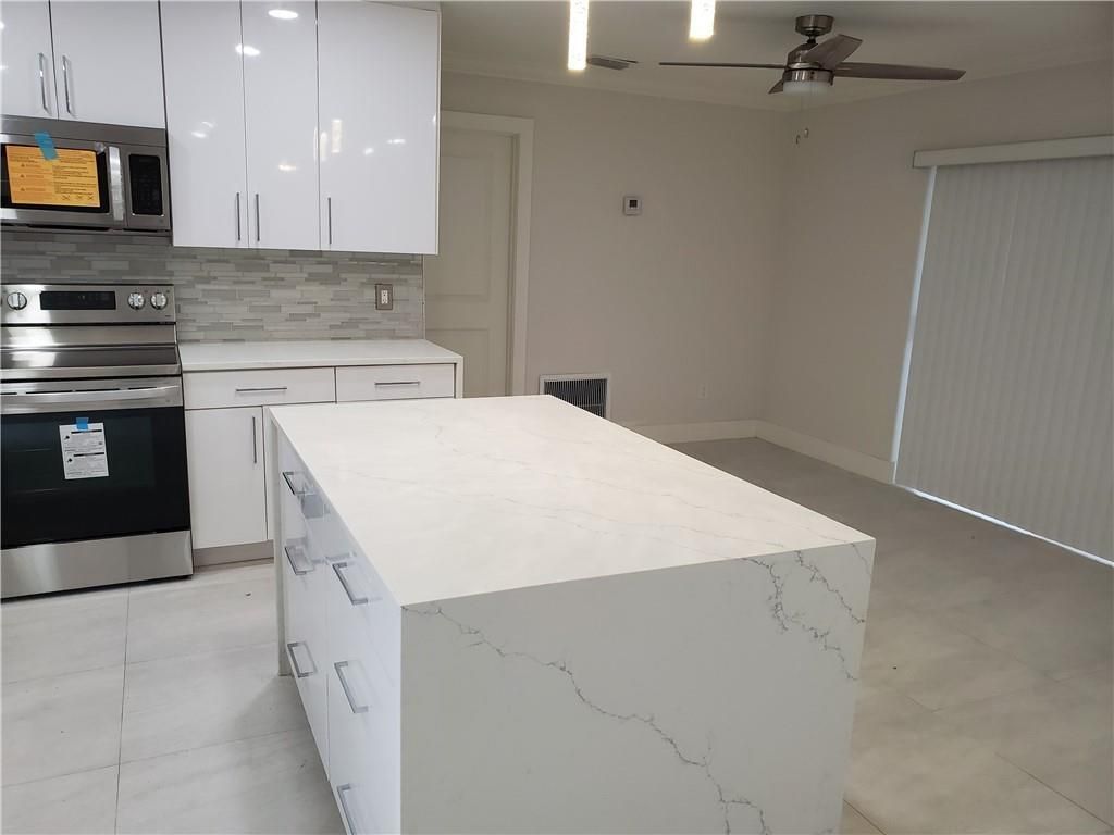 Photo of 9632 SW 12th Court, Boca Raton, FL 33428 (MLS # B26009685)