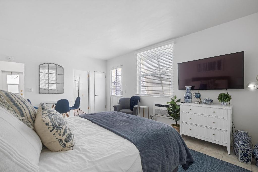 Photo of 172 N County Road #5, Palm Beach, FL 33480 (MLS # R11080625)