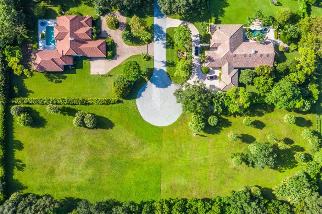 Photo of 5821 Carry Back Road Rd, Palm Beach Gardens, FL 33418 (MLS # R10656293)