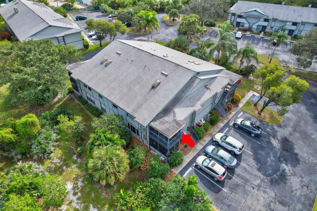 Photo of 8420 SE Croft Circle #E-8, Hobe Sound, FL 33455 (MLS # R10940358)