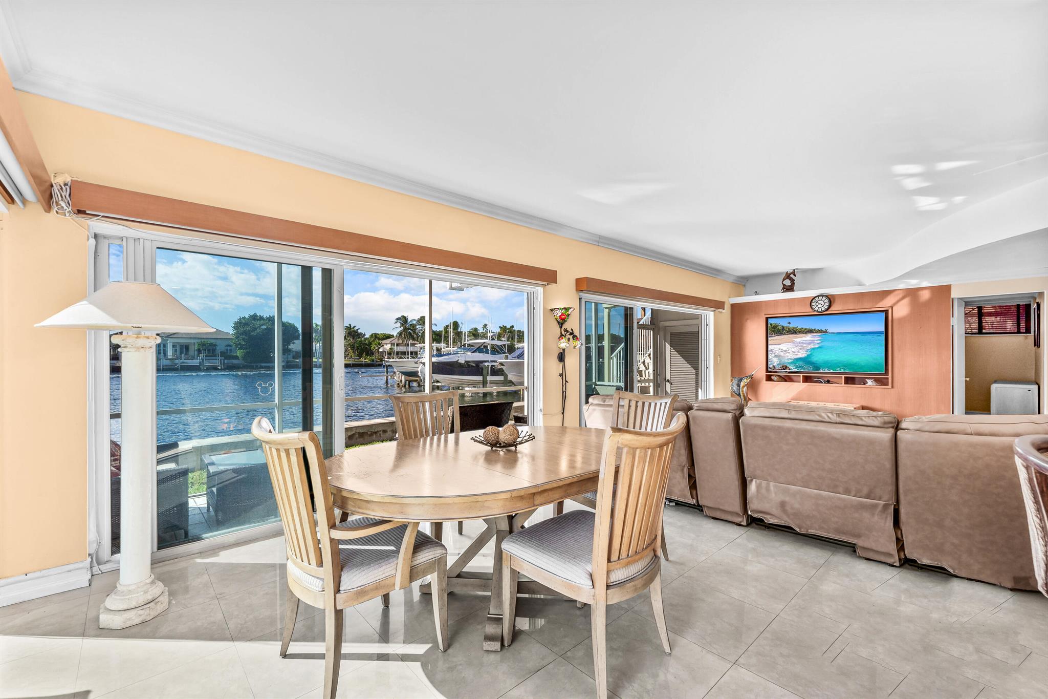 PIECES OEIGHT CONDOMINIUM - Residential Lease