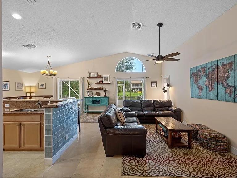 12119 Sunset Point Circle