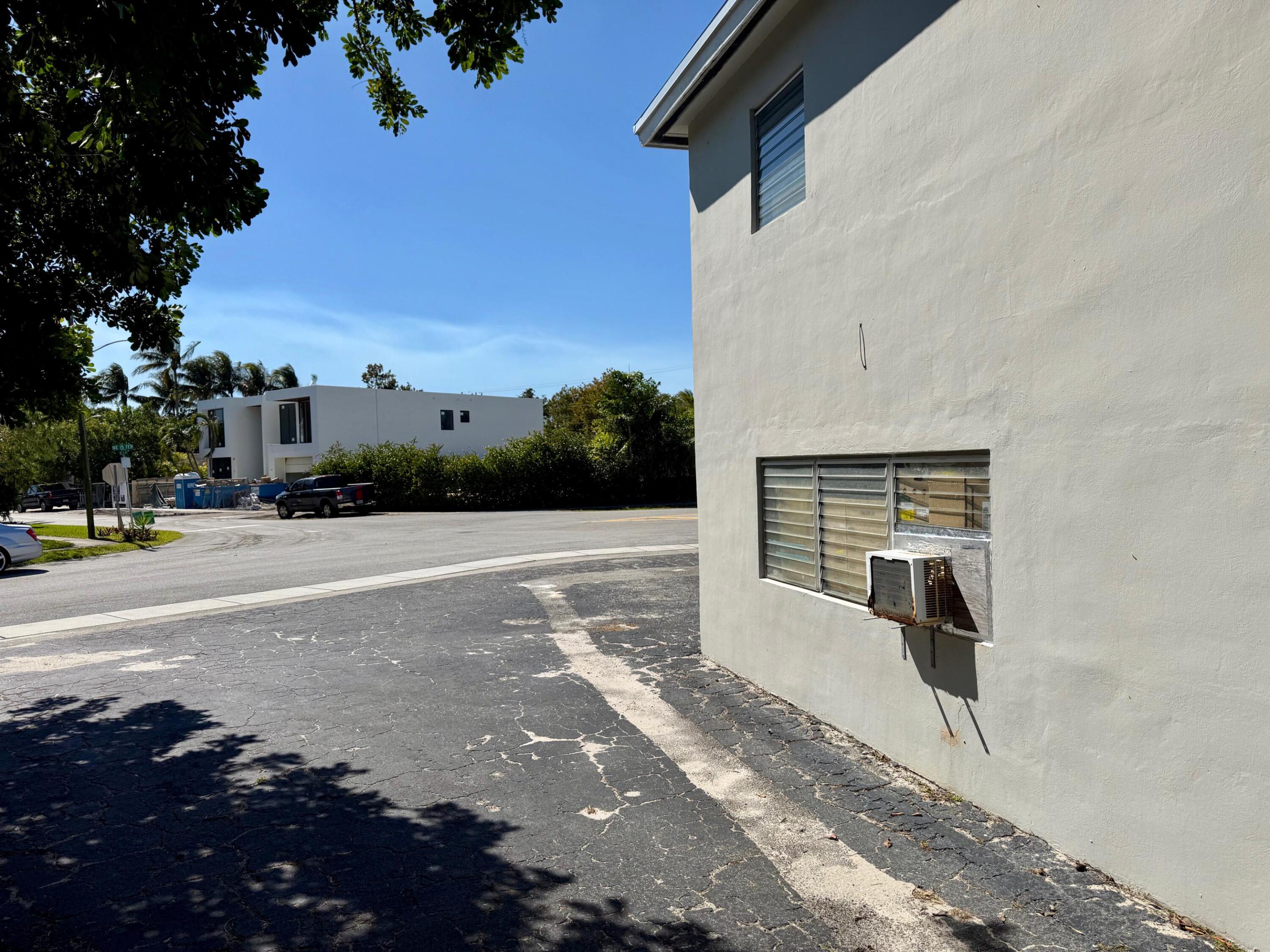 WHISEM UNIT B - Residential