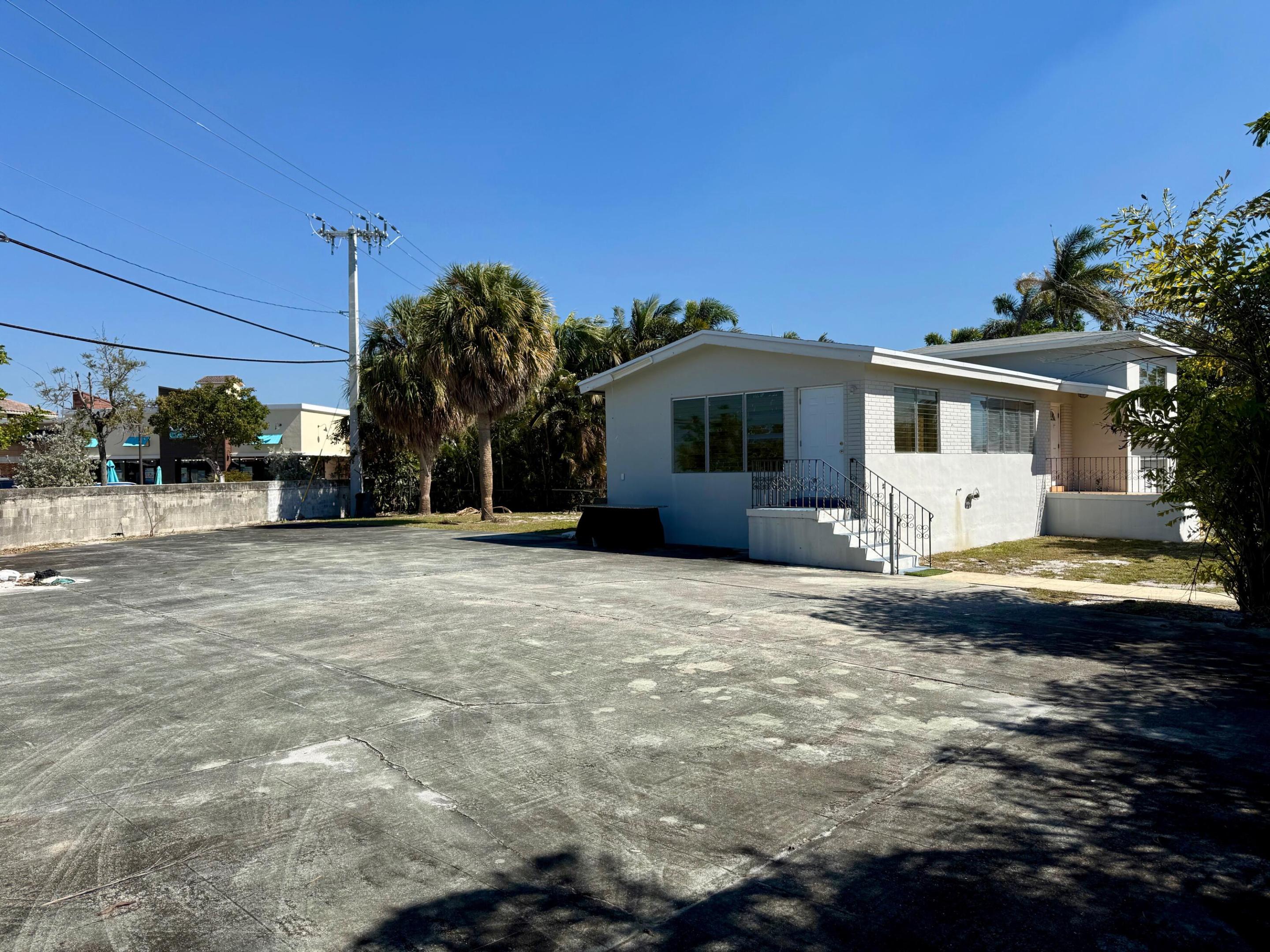 WHISEM UNIT B - Residential