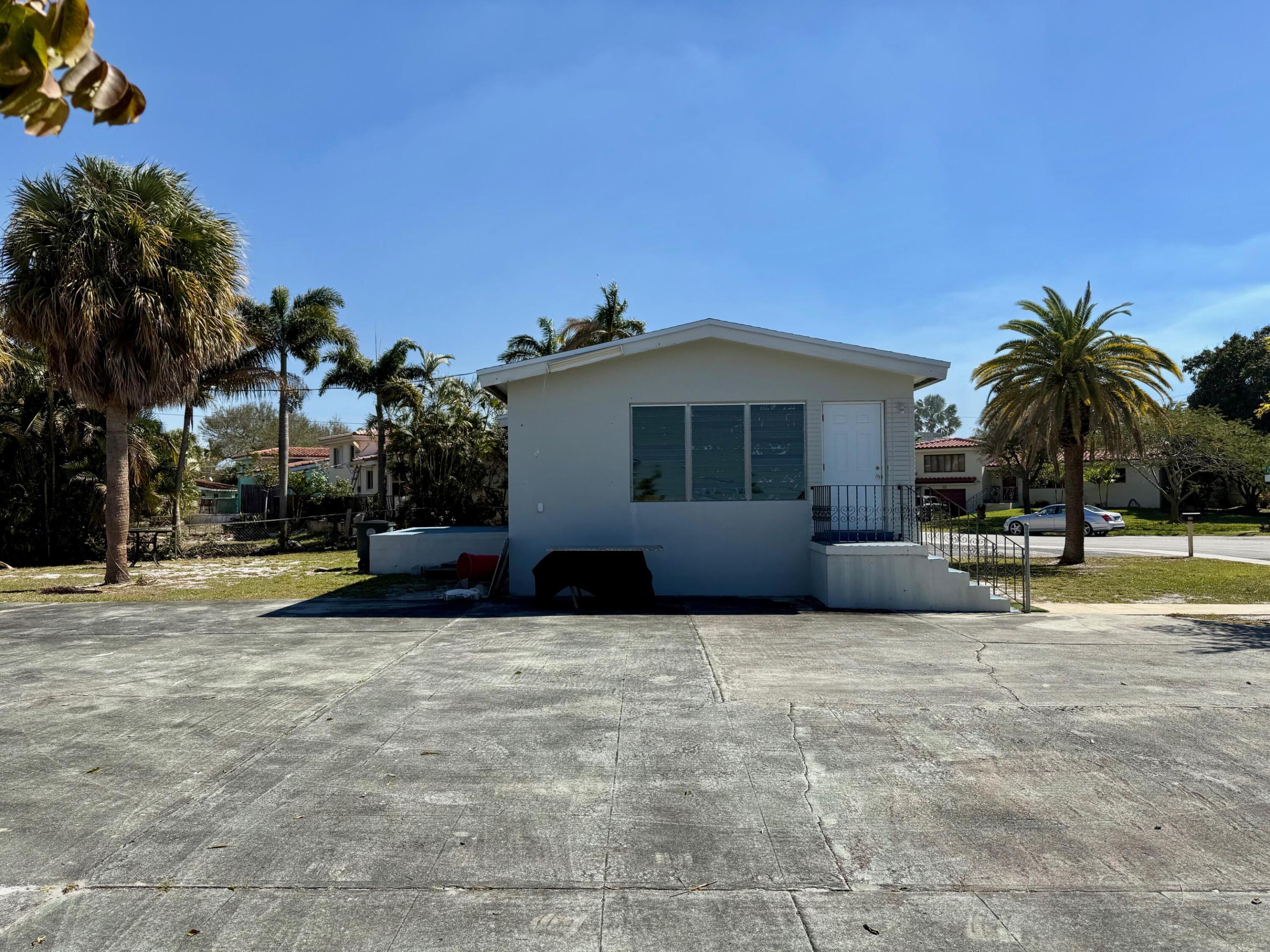 WHISEM UNIT B - Residential