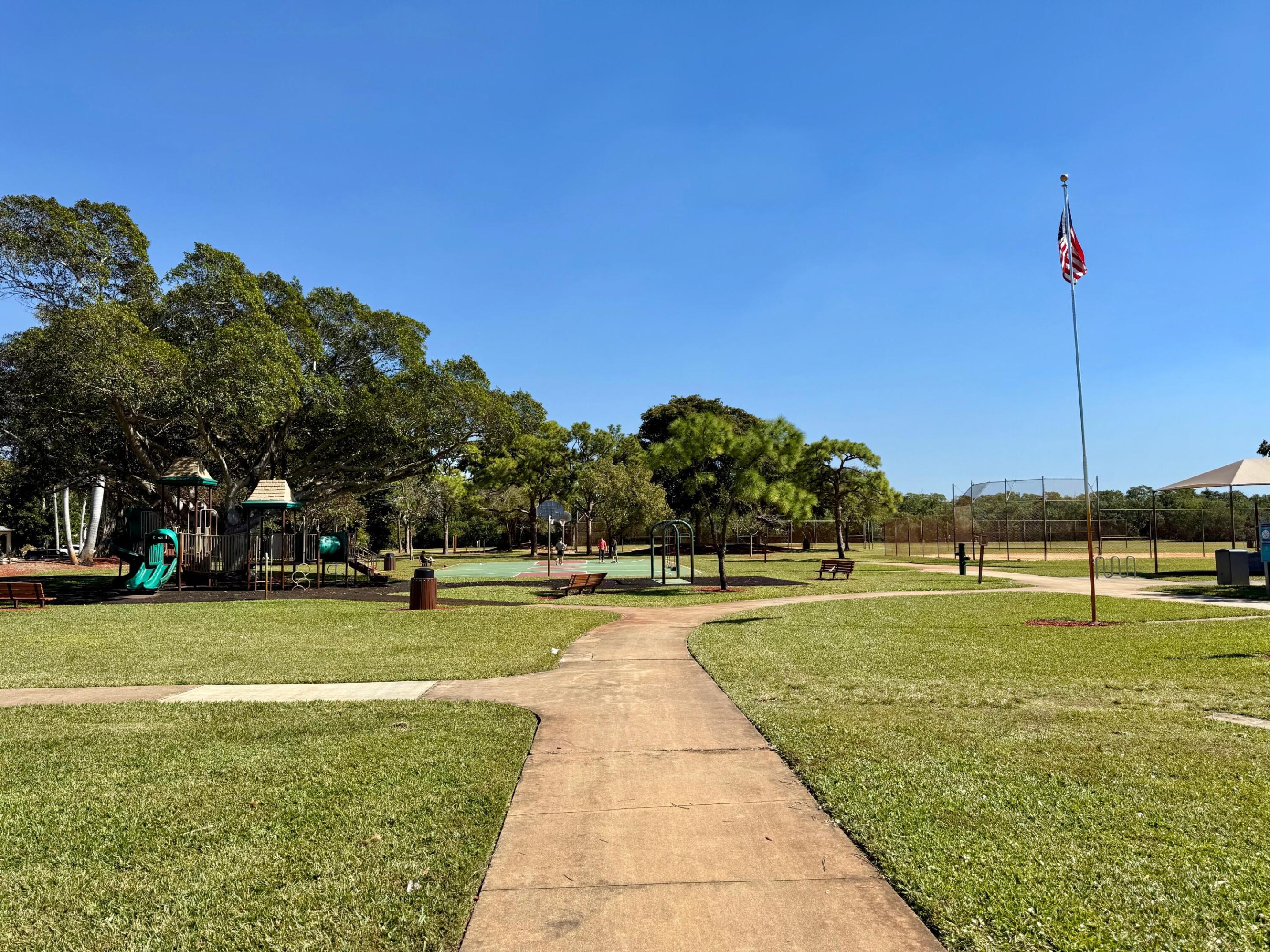 WHISEM UNIT B - Residential