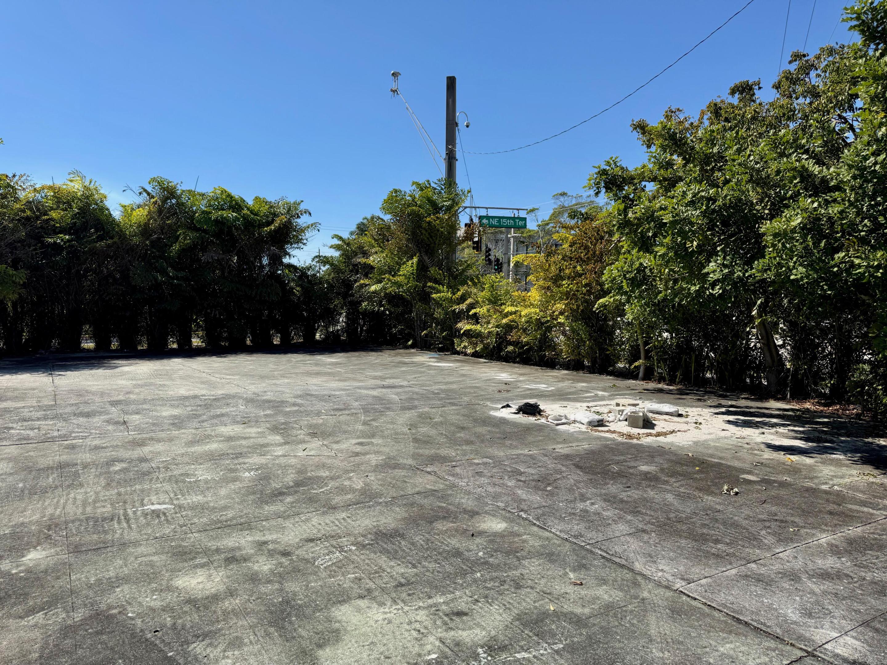 WHISEM UNIT B - Residential