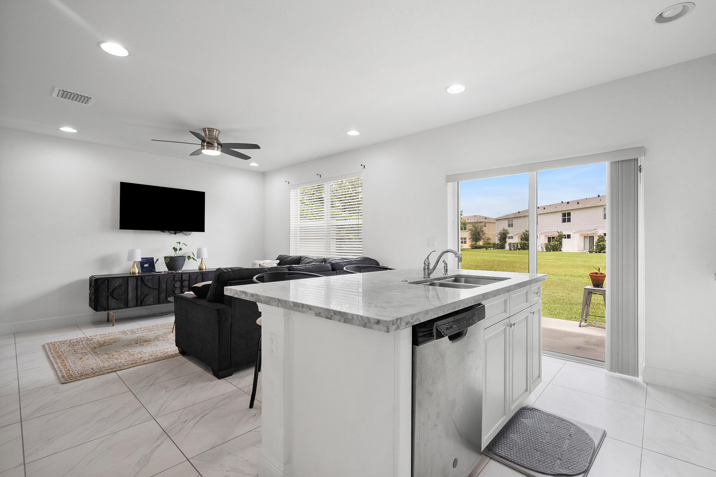 Vizcaya Falls - Residential