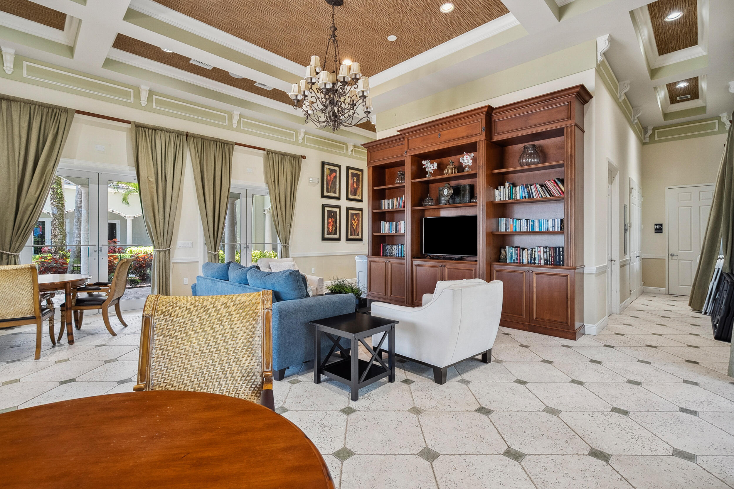 Vizcaya Falls - Residential