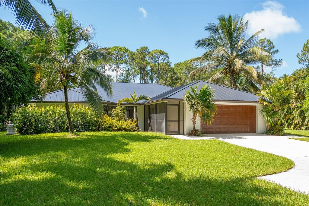 Photo of 11180 154th Road, Jupiter, FL 33478 (MLS # F10518667)