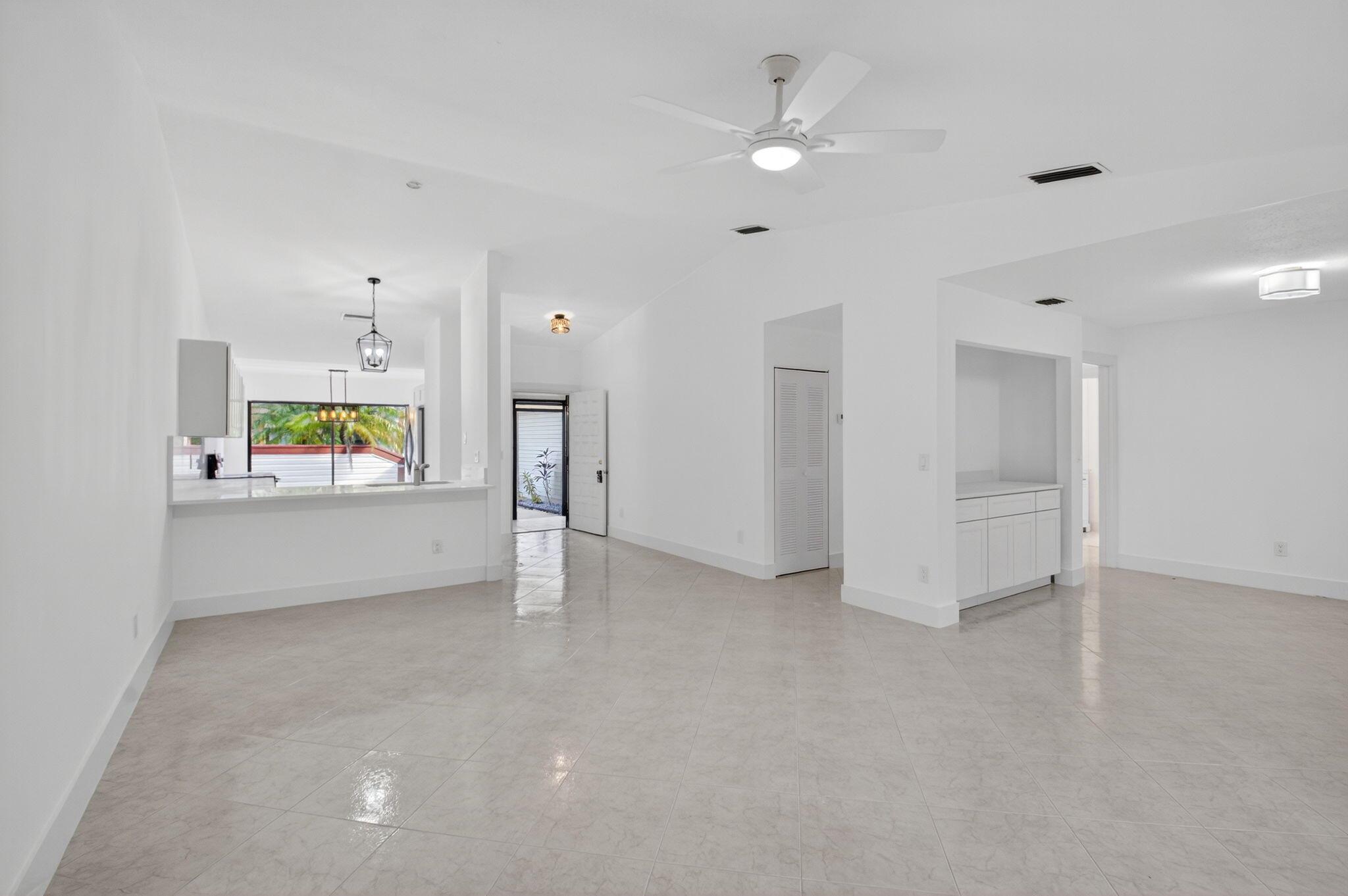 BOYNTON LAKES 3-A - Residential