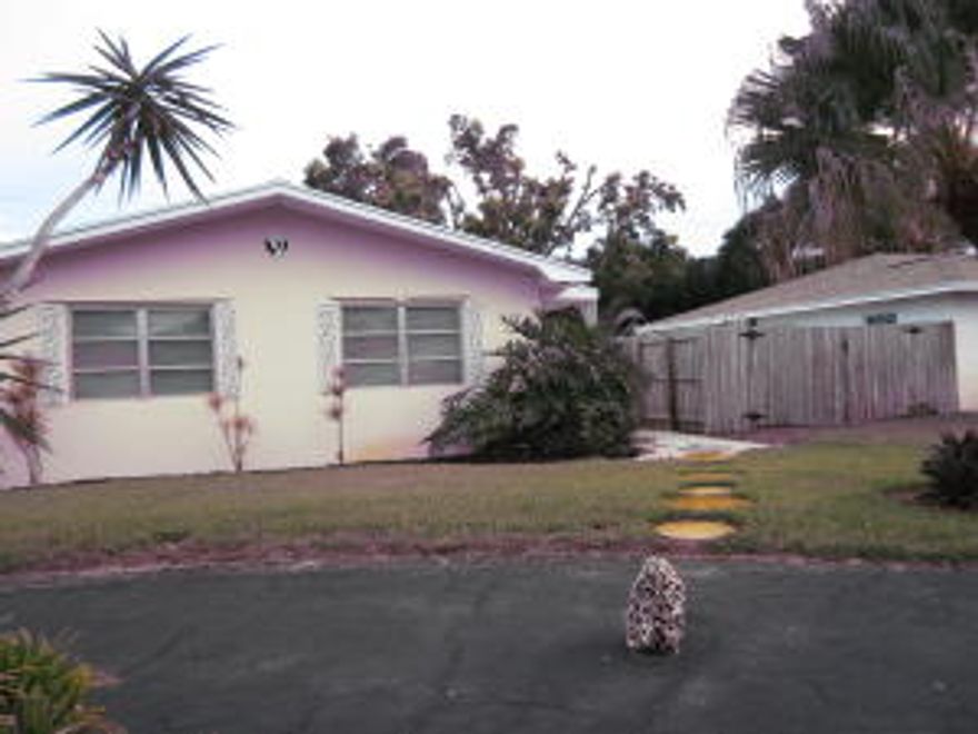 EAST OF US-1, SHORT DRIVE TO BEACH/DOWNTOWN...LIVING ROOM, DINNING AREA, BEDROOM HAS NEW CARPET, LARGE KITCHEN, NEW APPLIANCES, WASHER AND DRYER.BATHROOM IS RENOVATED, TILE FLOORS IN MAIN AREA, LARGE FLORIDA ROOM.