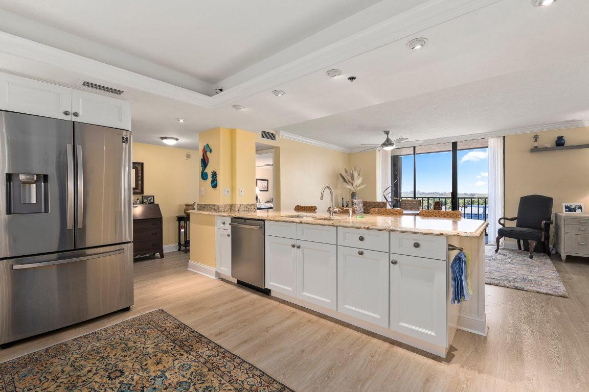 5047 N Highway A1a 506