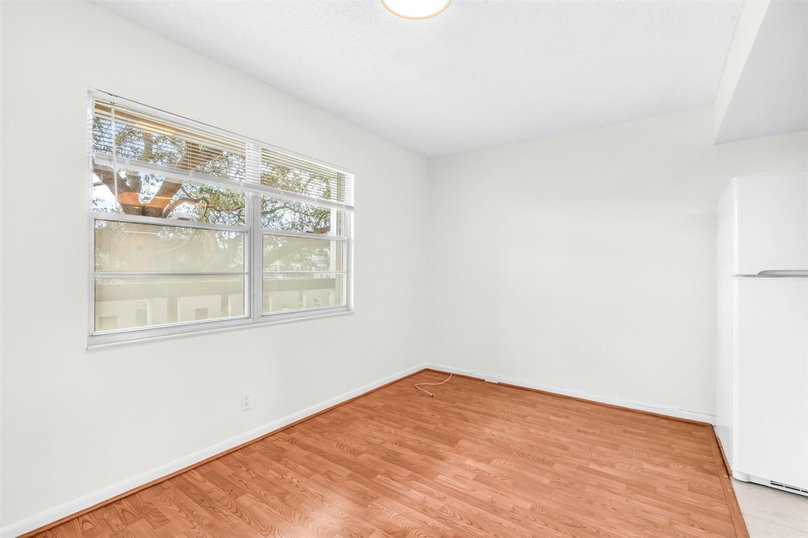 2069 Oakridge F 2069