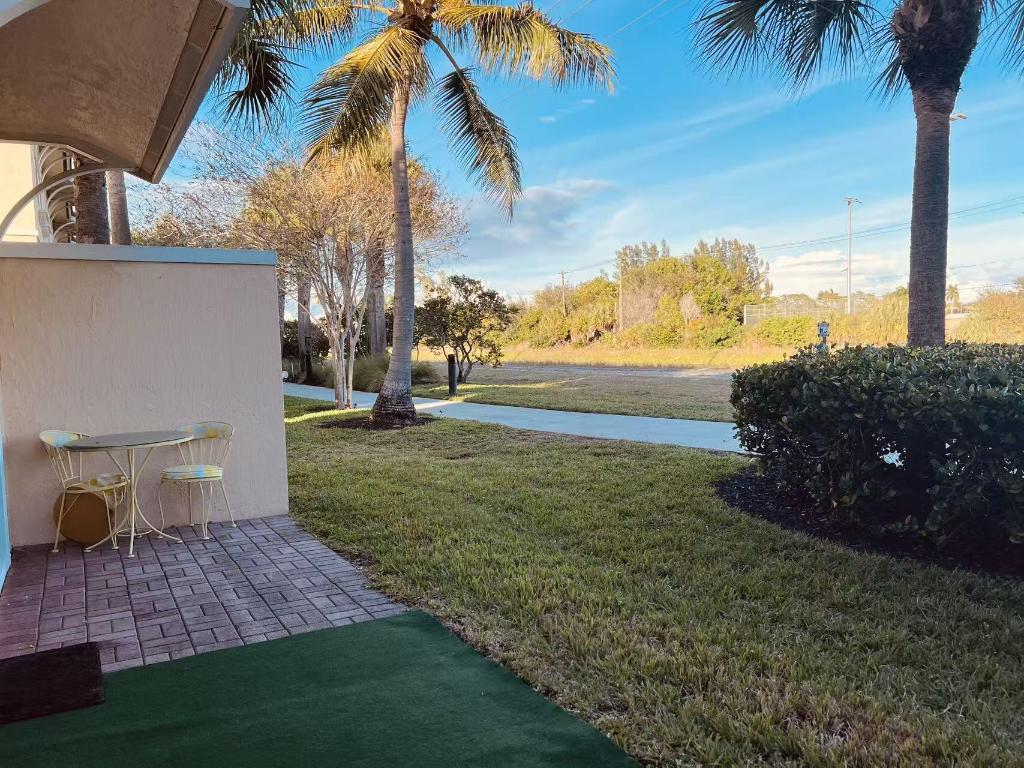 VISTABELLA AT RENAISSANCE COMMONS 2 PUD - Residential Lease