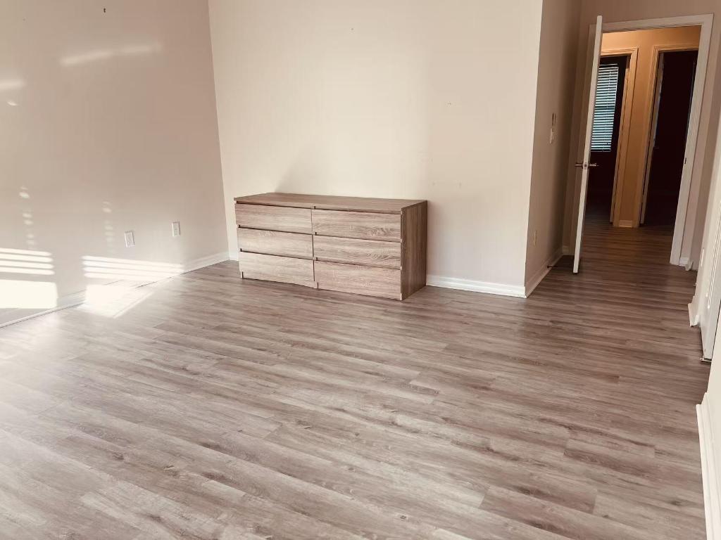 VISTABELLA AT RENAISSANCE COMMONS 2 PUD - Residential Lease