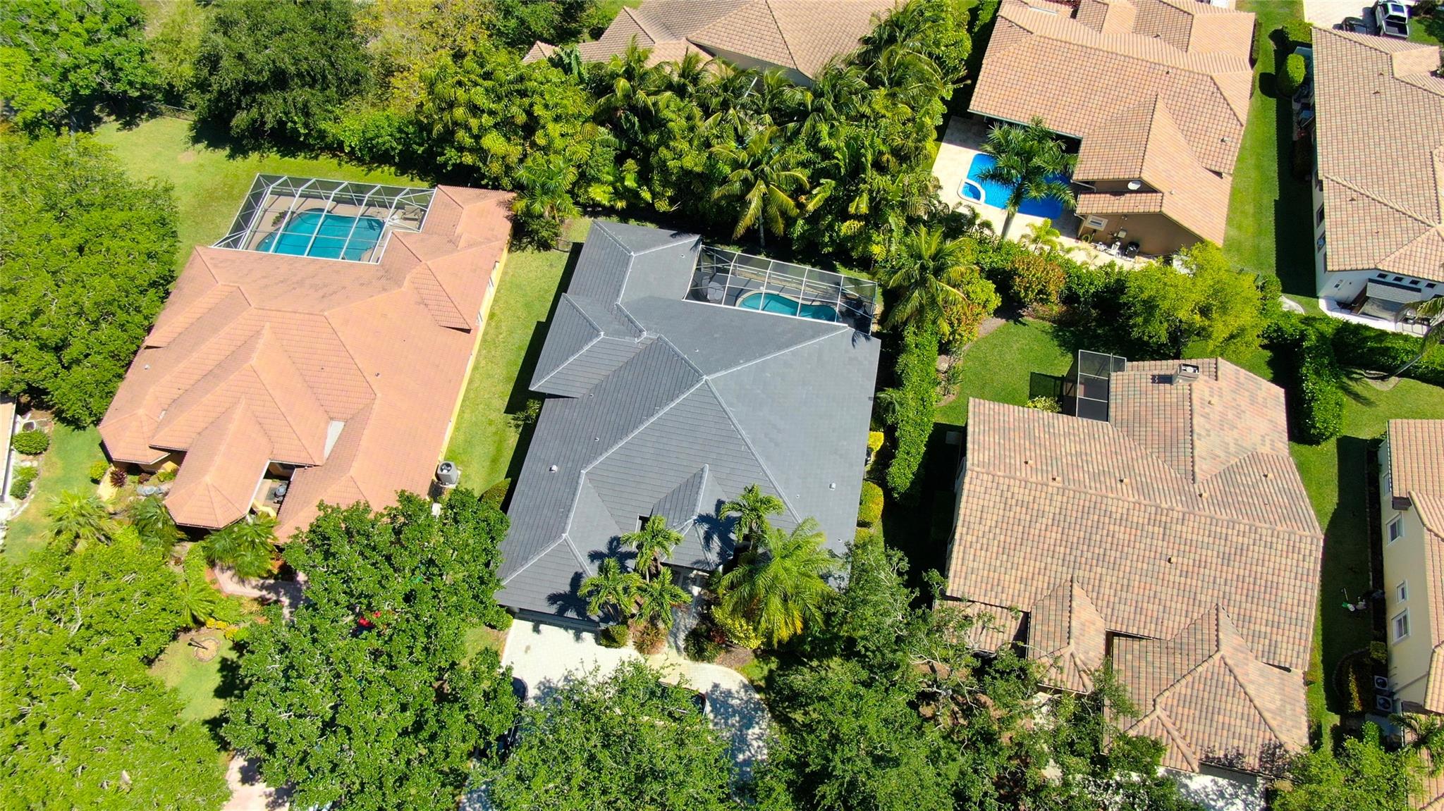 9963 NW 64th Ct