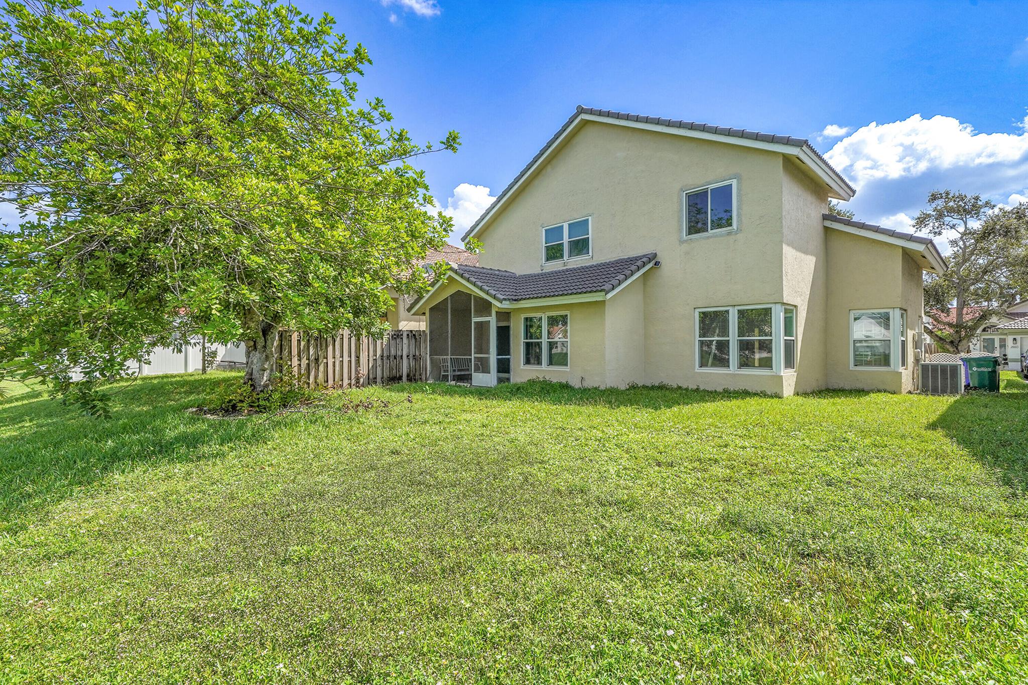 Coral Lakes Estates Phase - Residential Lease