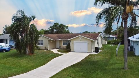 A home in Port St Lucie