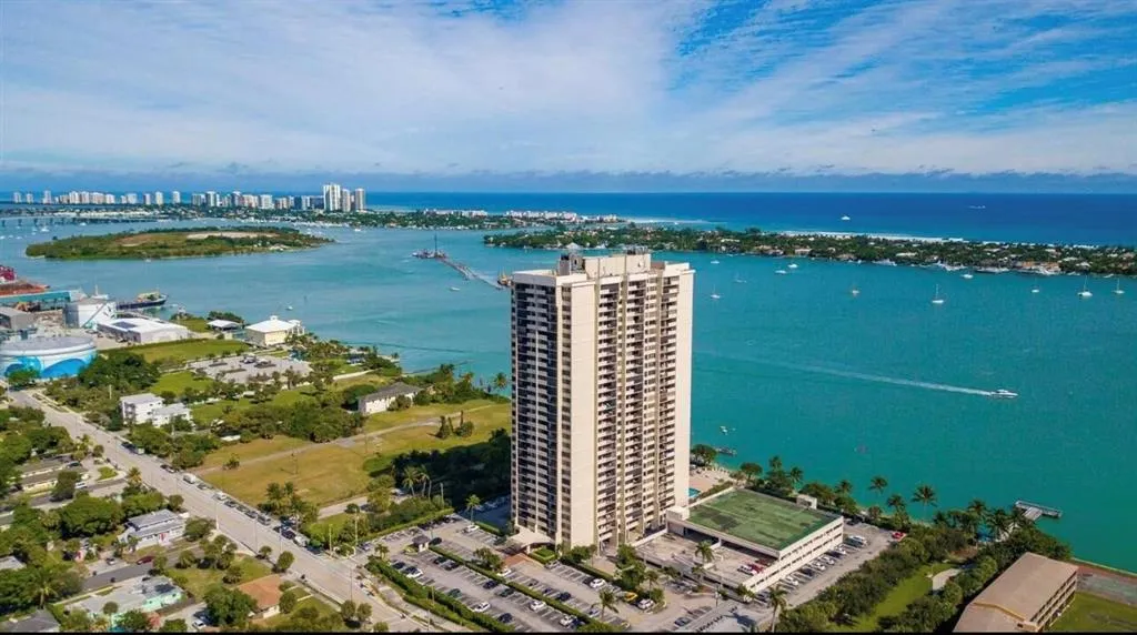 5600 N Flagler Dr Unit 1503  