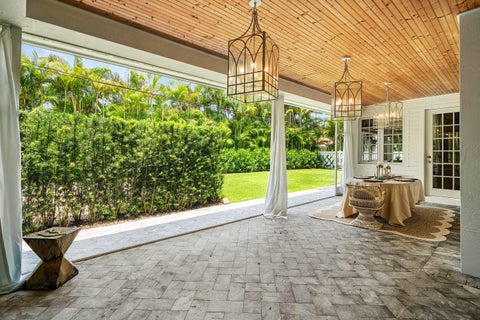 Tiny photo for 477 NE Spanish Court, Boca Raton, FL 33432 (MLS # B26043055)