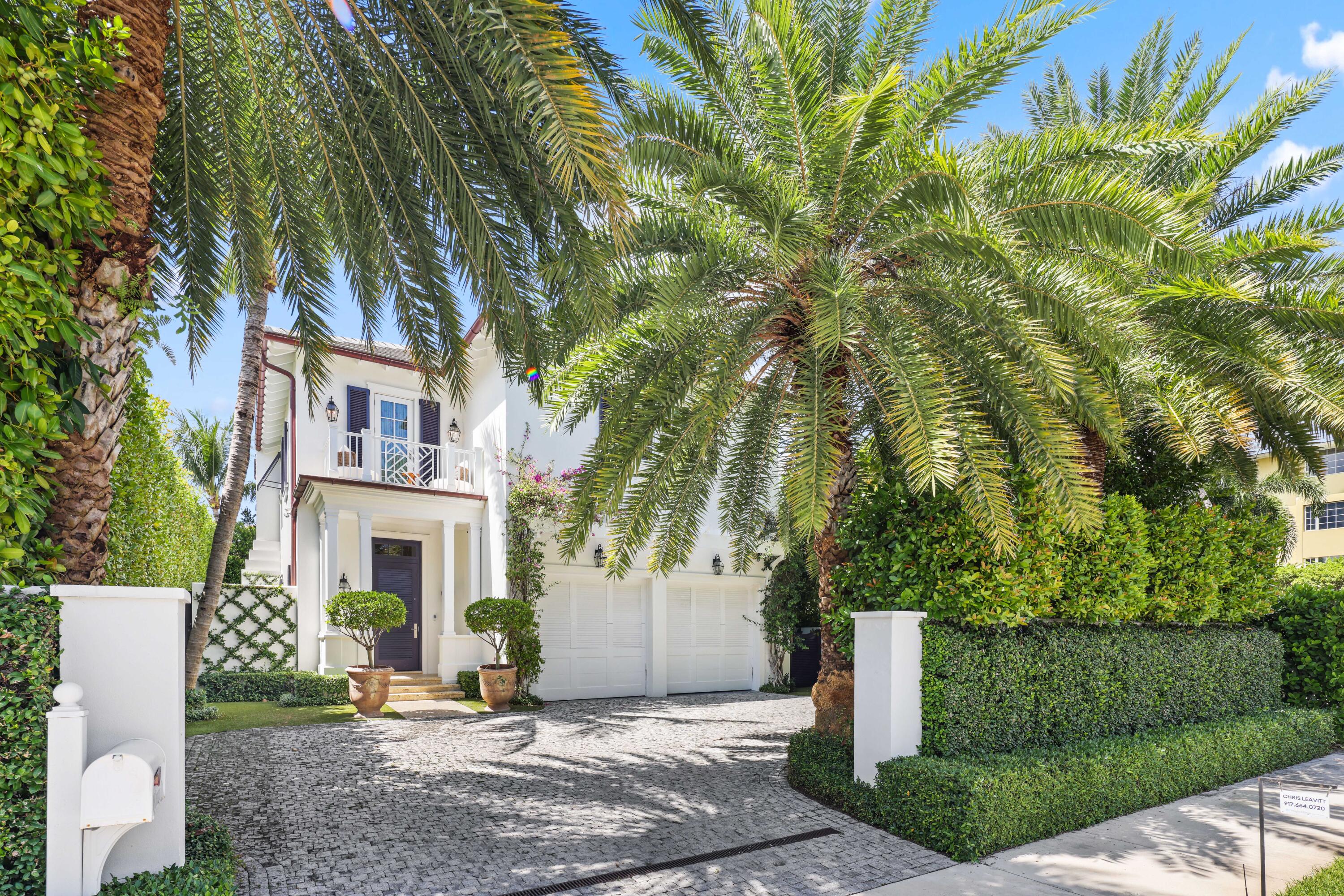308 COCOANUT Row