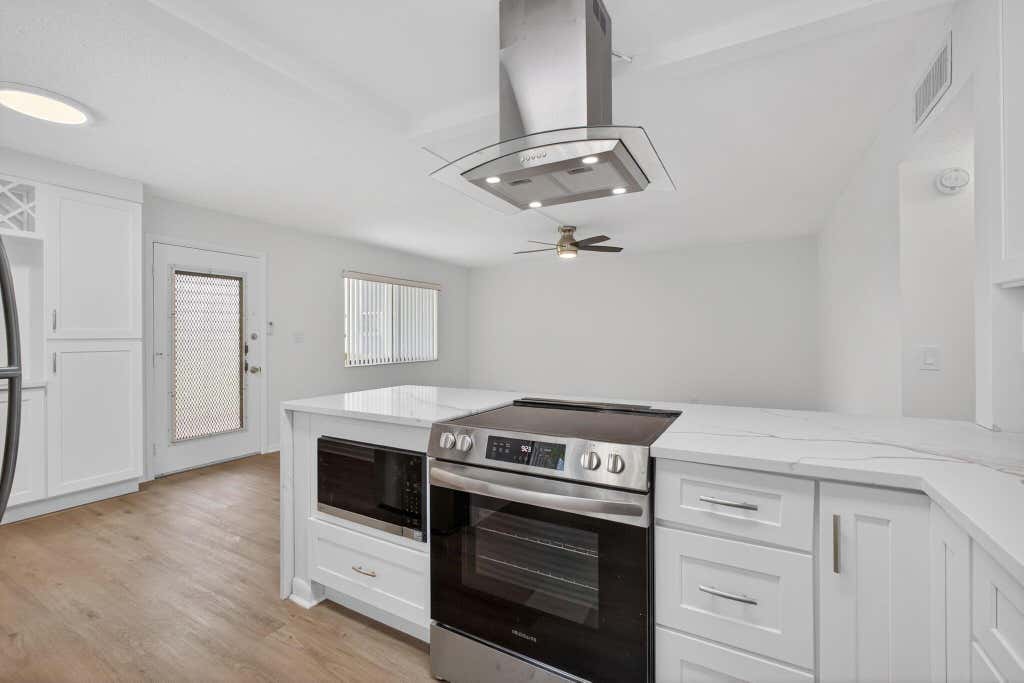 Photo of 15036 Ashland Lane #44, Delray Beach, FL 33484 (MLS # R11103815)
