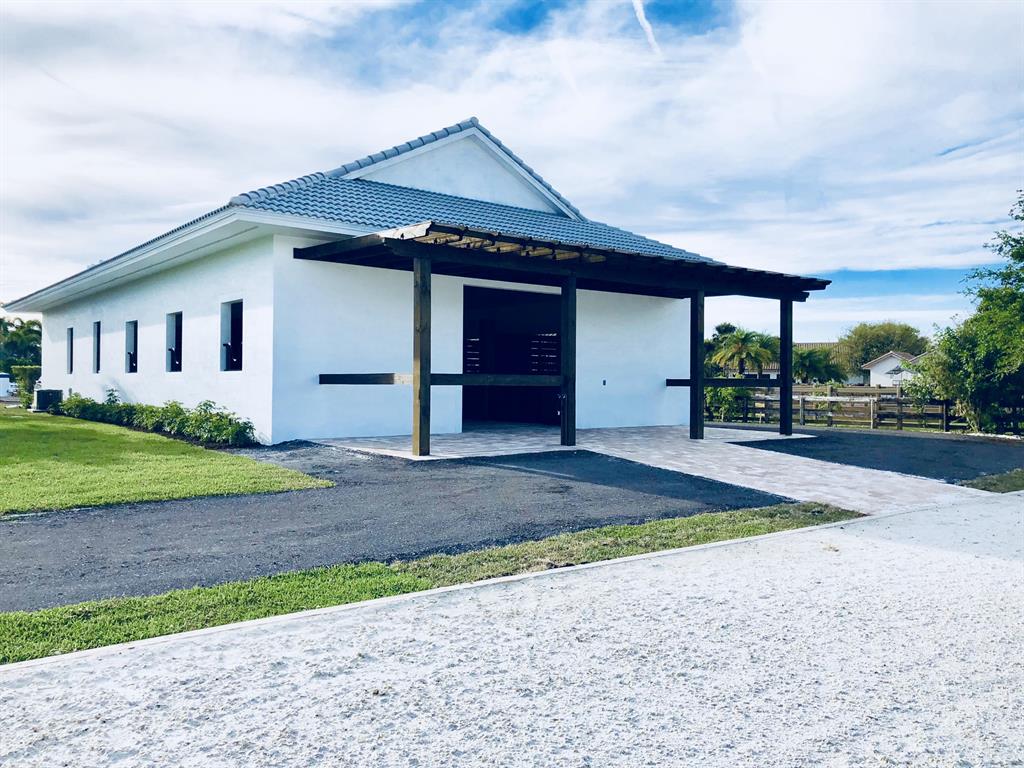 PADDOCK PARK 2 OF WELLING - Residential