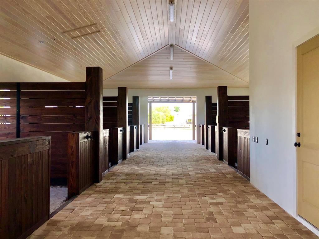 PADDOCK PARK 2 OF WELLING - Residential