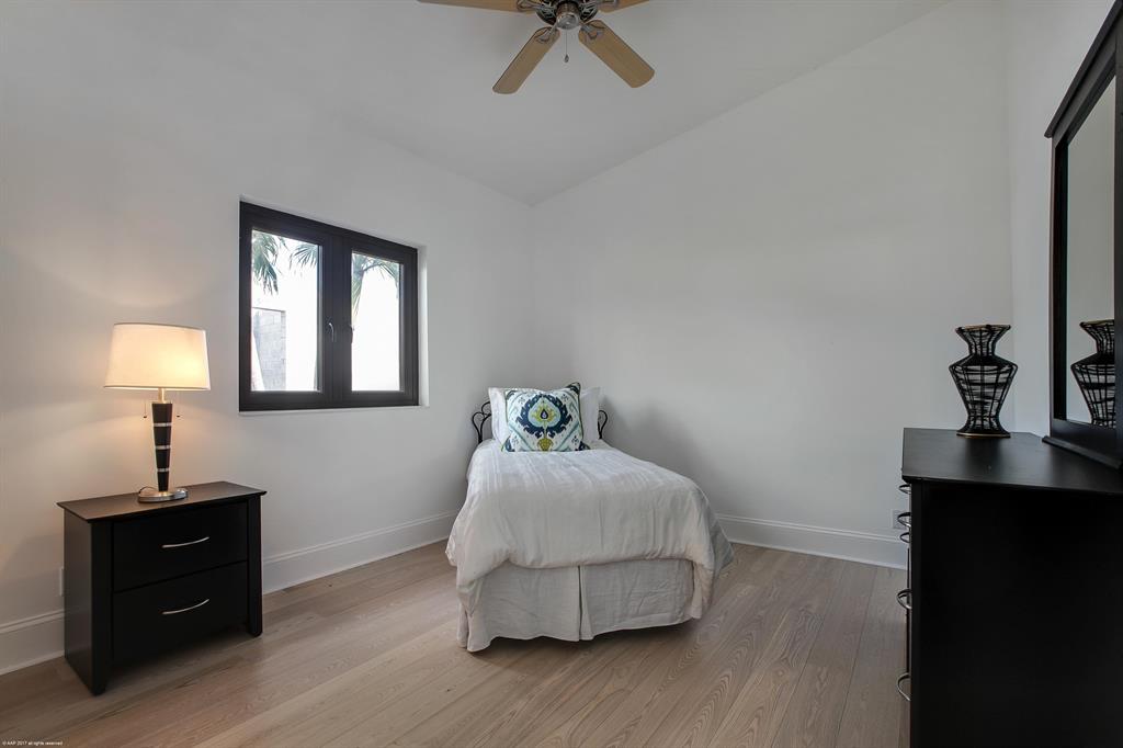 PADDOCK PARK 2 OF WELLING - Residential