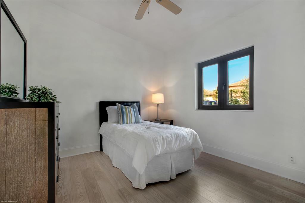 PADDOCK PARK 2 OF WELLING - Residential