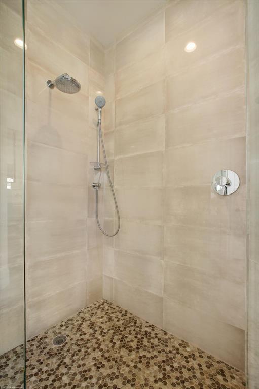 PADDOCK PARK 2 OF WELLING - Residential