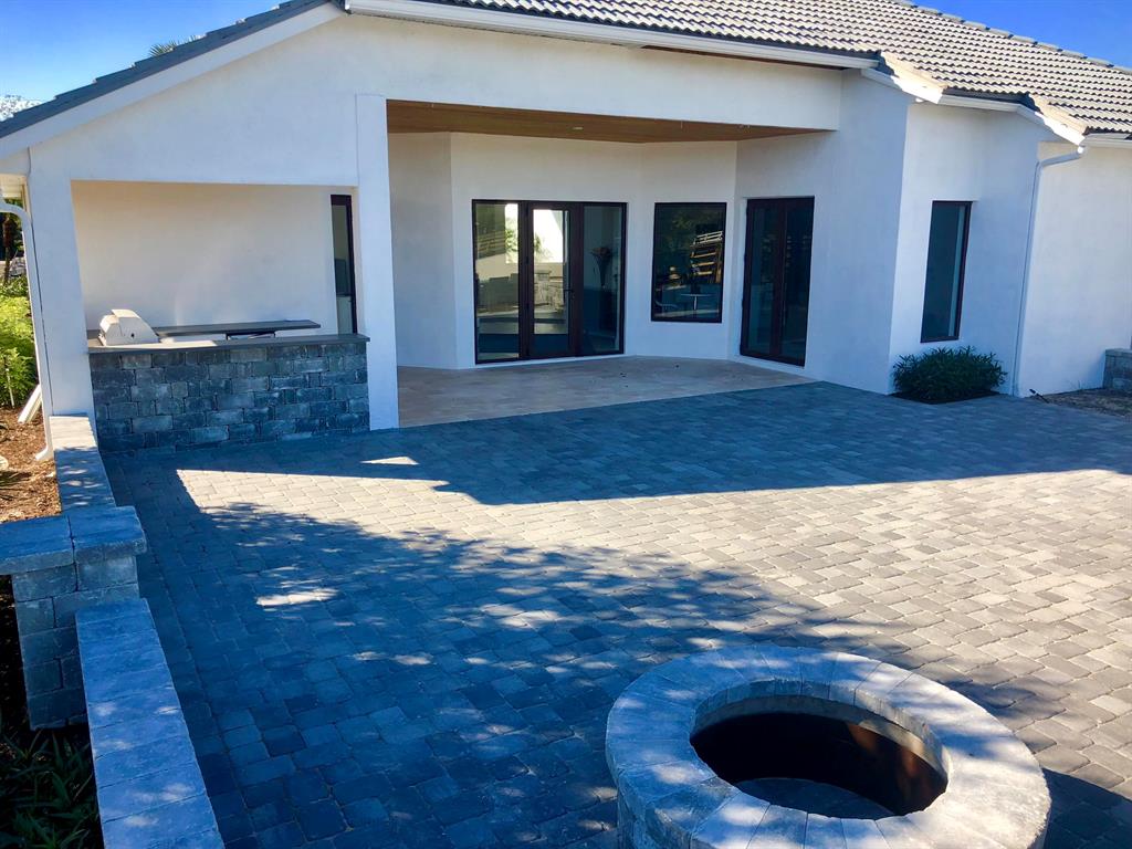 PADDOCK PARK 2 OF WELLING - Residential