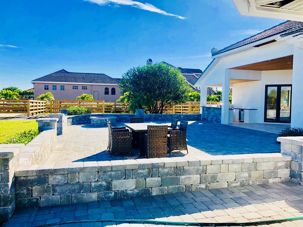 PADDOCK PARK 2 OF WELLING - Residential