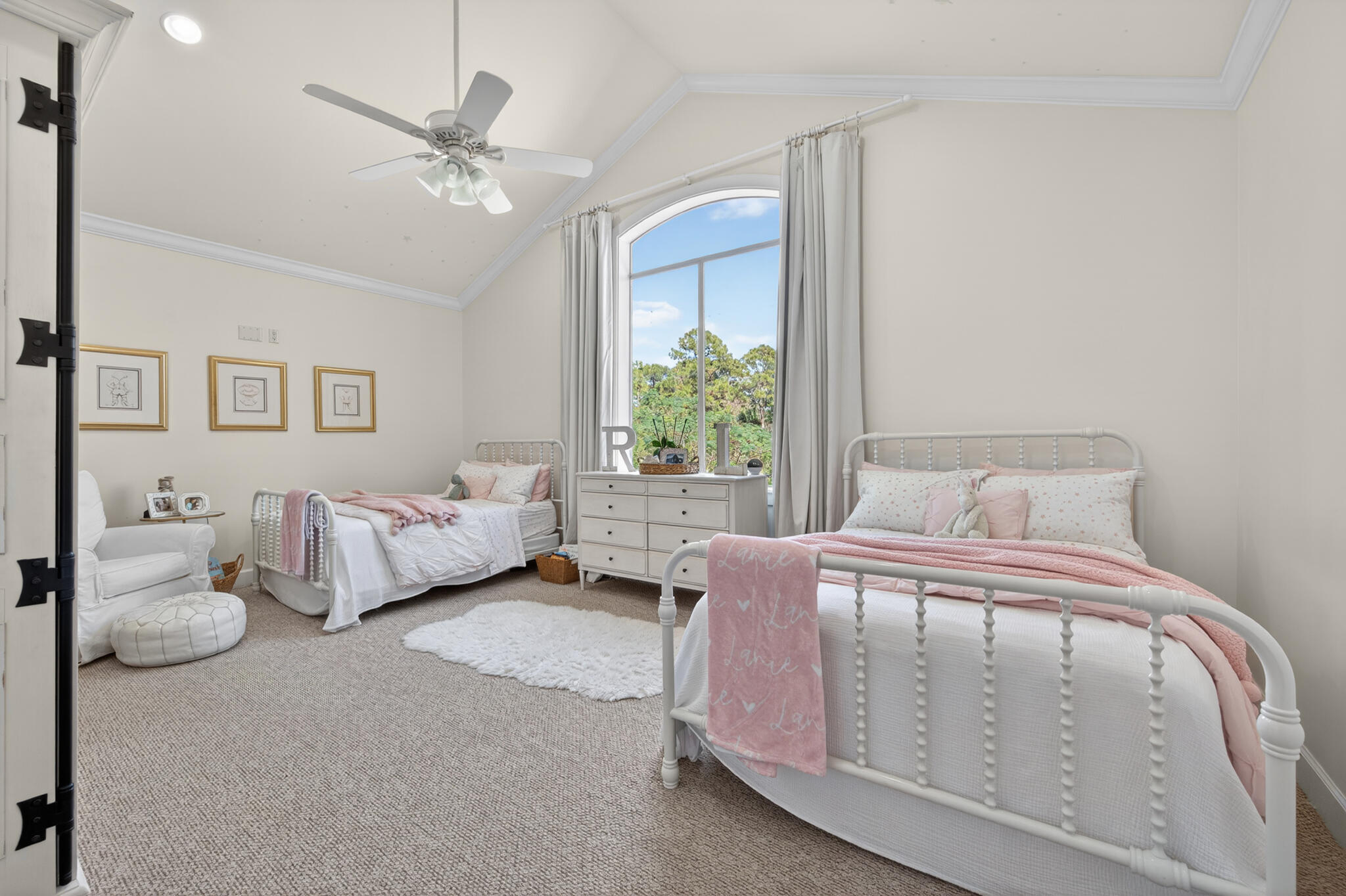 FOX TRAIL - Residential