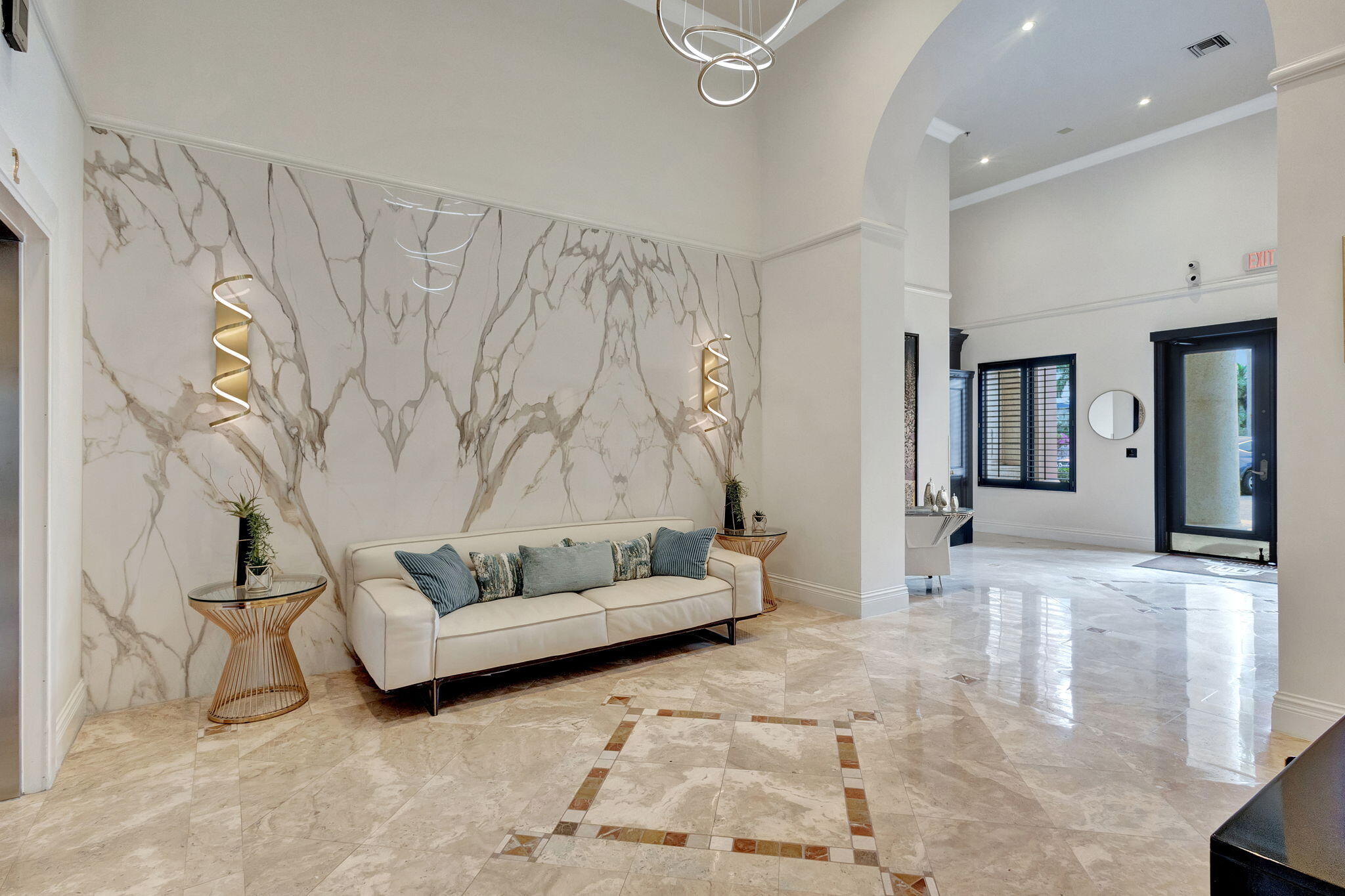 TOWER CONDO AT CITYPLACE - Residential Lease