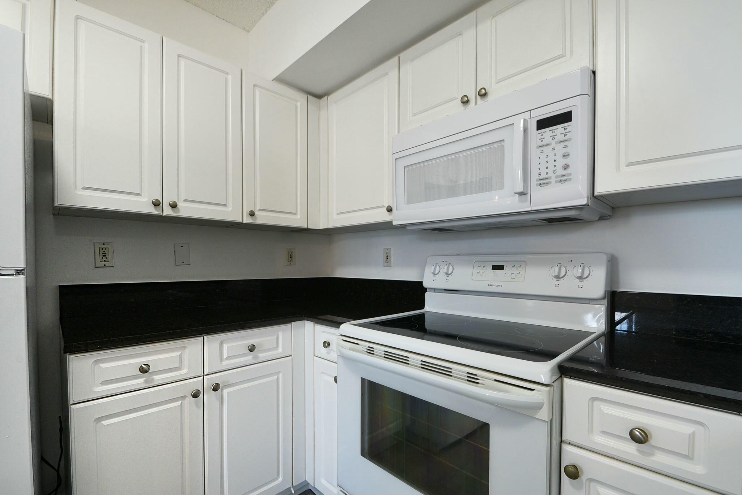 TOWER CONDO AT CITYPLACE - Residential Lease