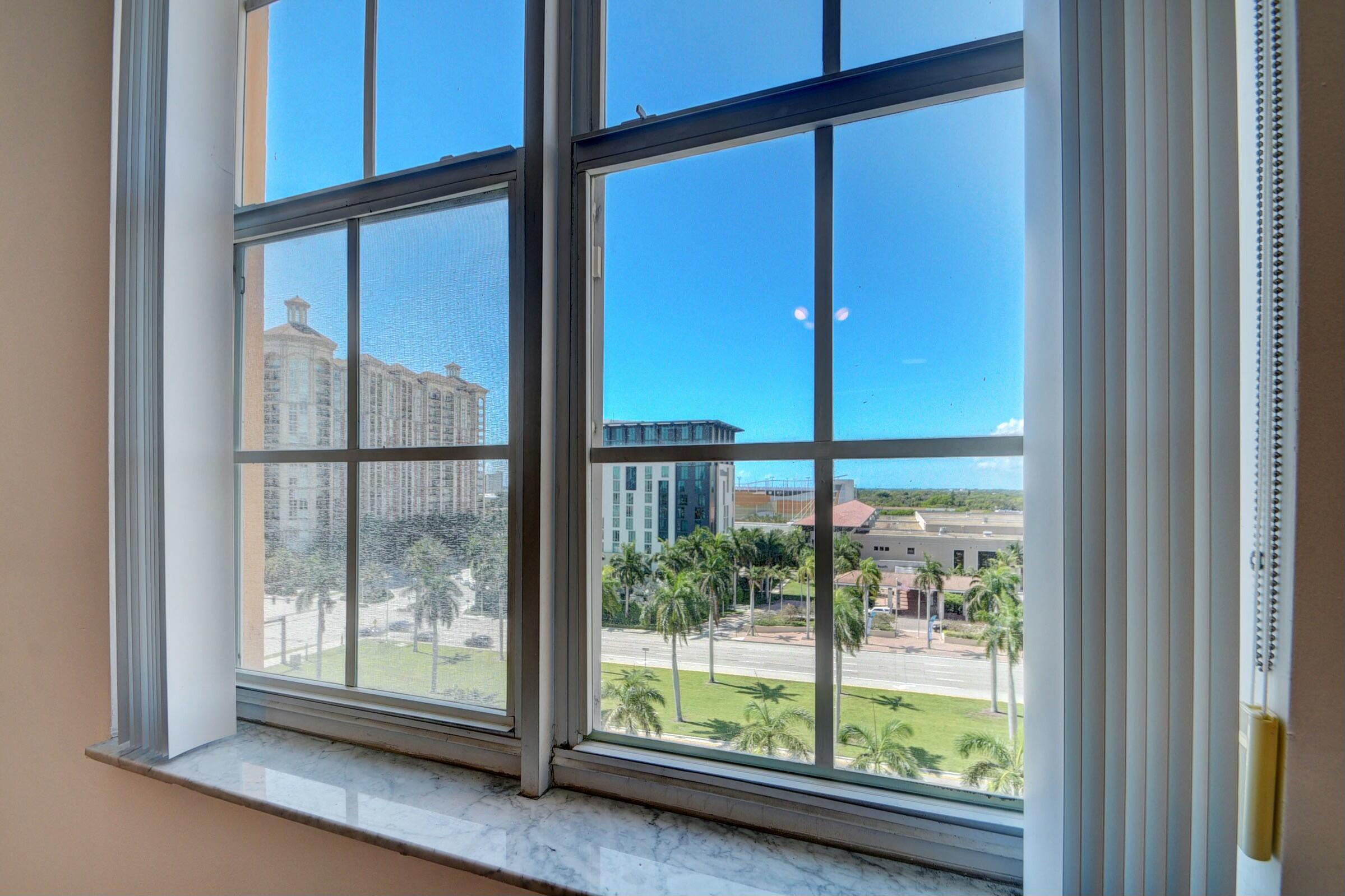 TOWER CONDO AT CITYPLACE - Residential Lease