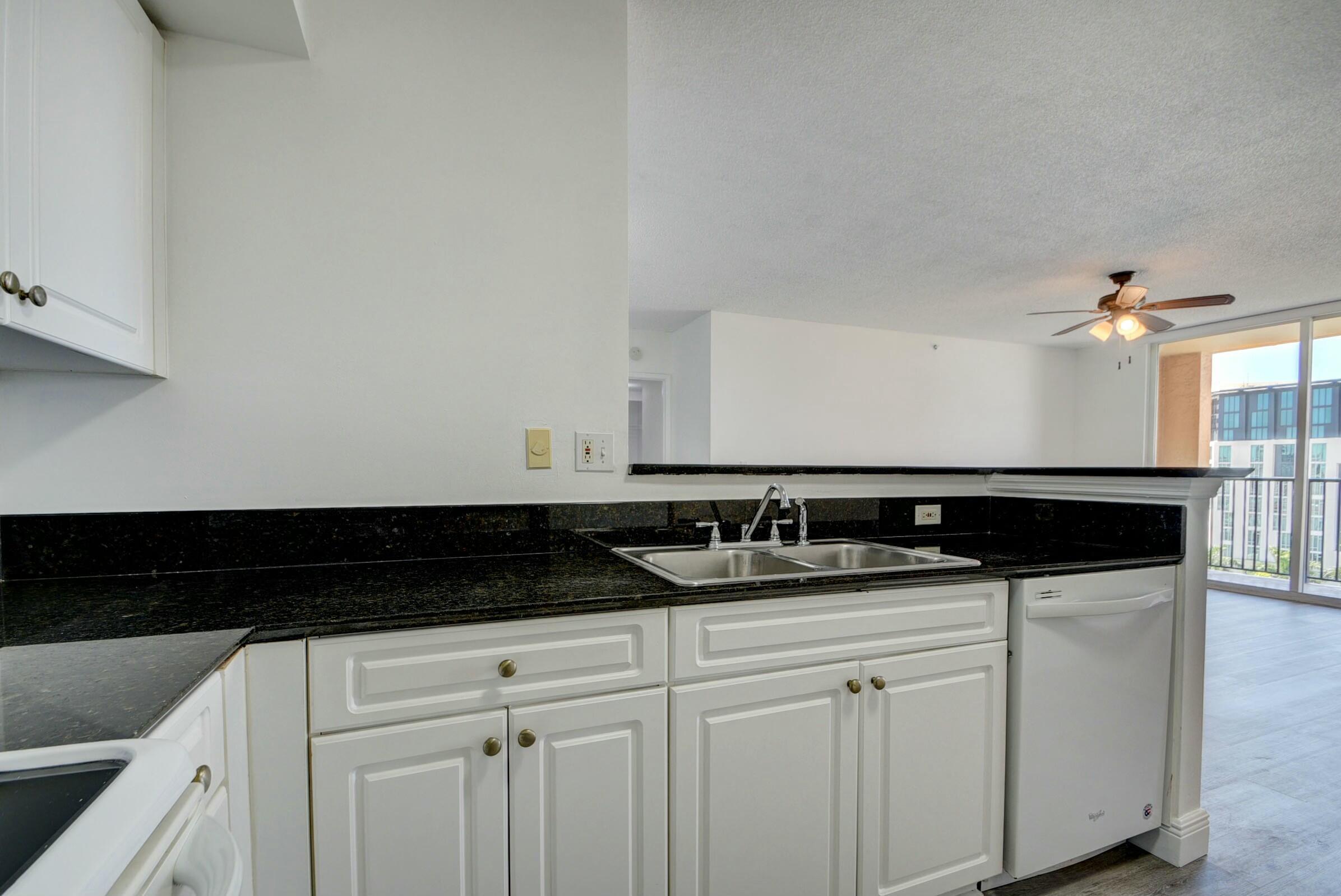 TOWER CONDO AT CITYPLACE - Residential Lease