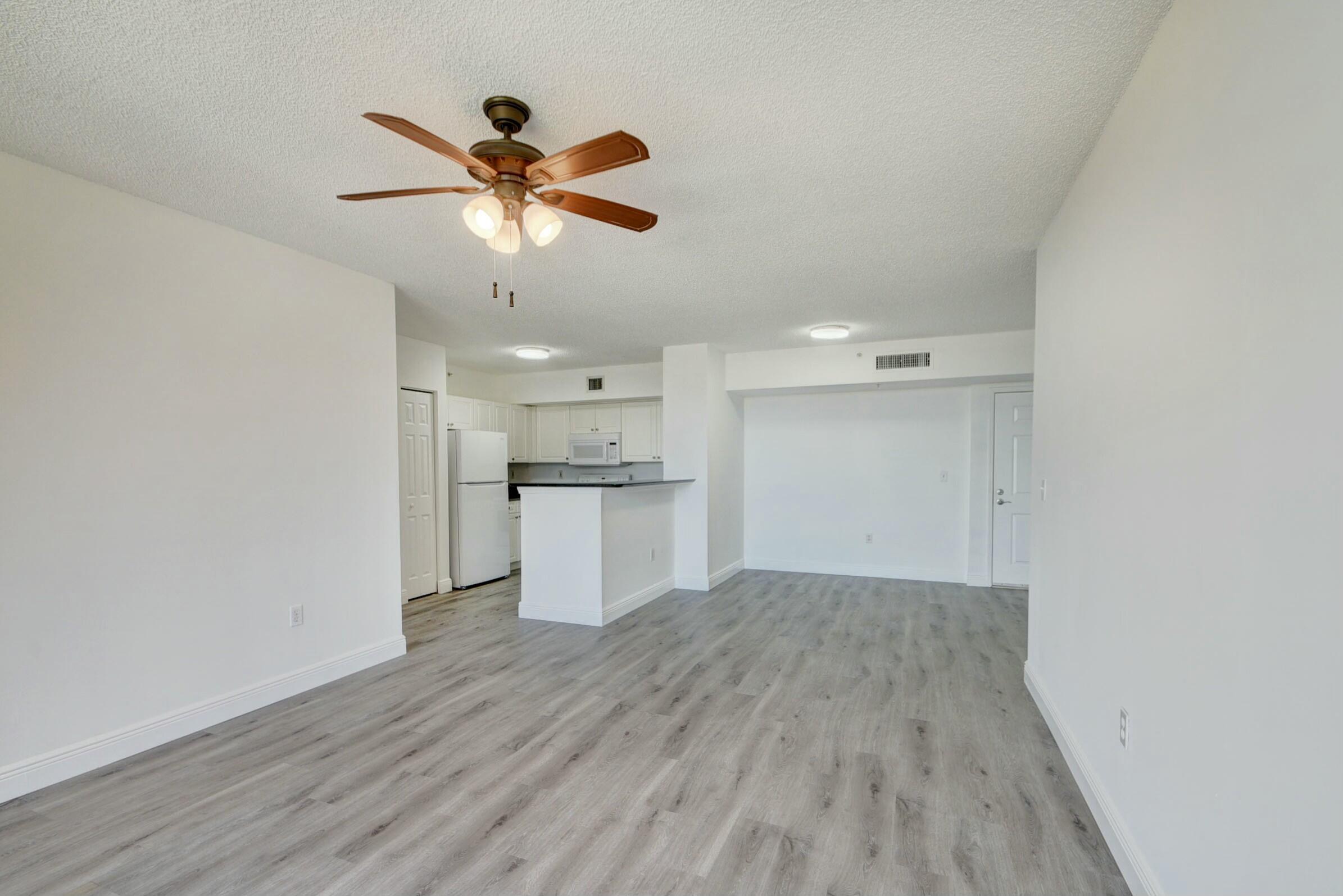 TOWER CONDO AT CITYPLACE - Residential Lease