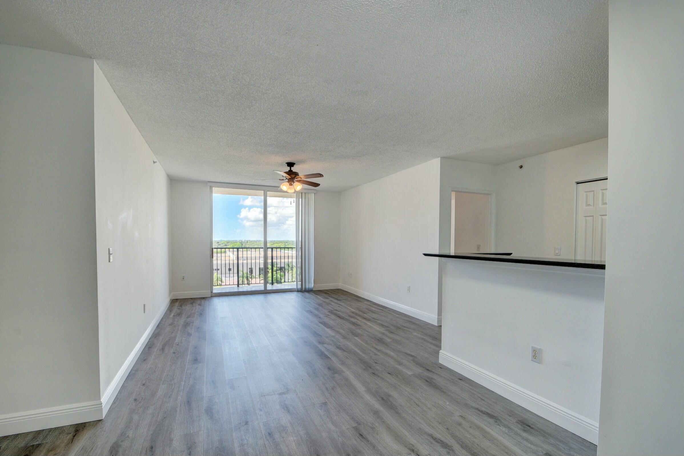 TOWER CONDO AT CITYPLACE - Residential Lease