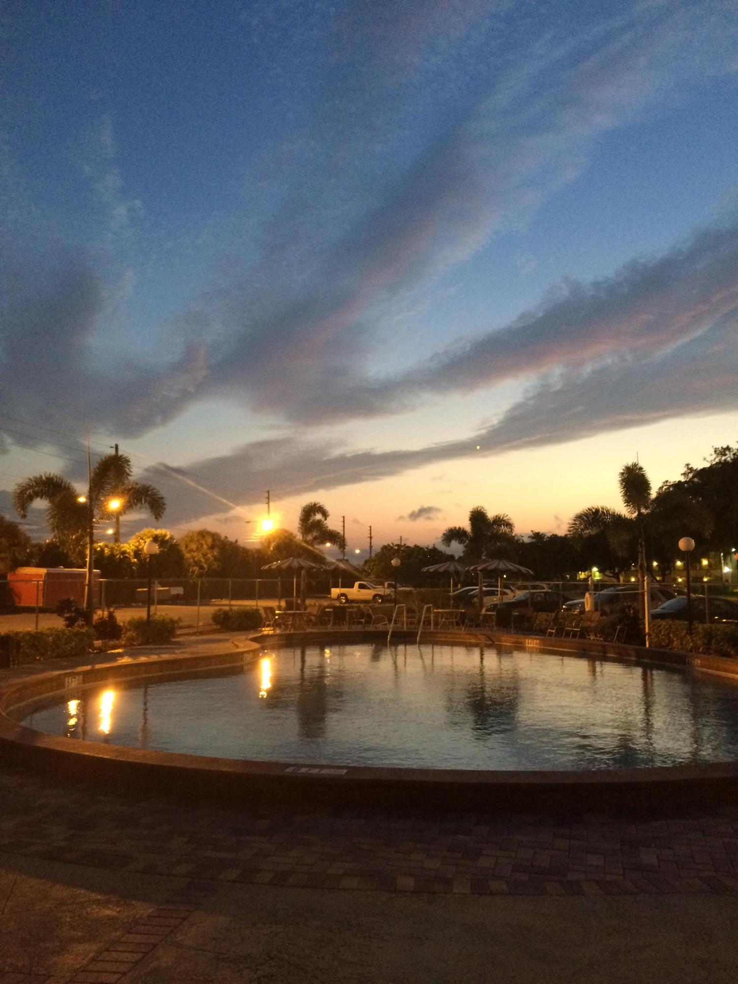 SOUTHAMPTON CONDO - Residential