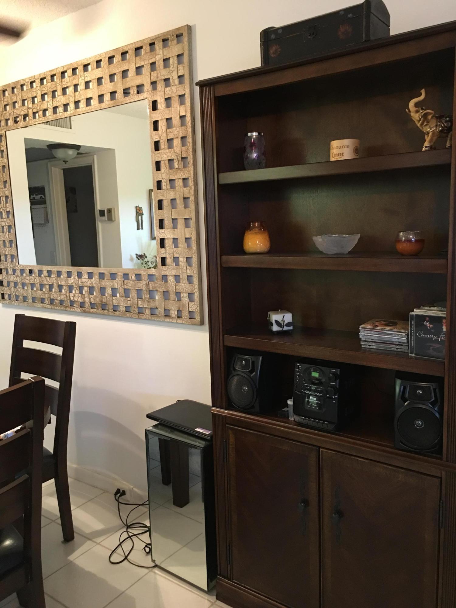 SOUTHAMPTON CONDO - Residential