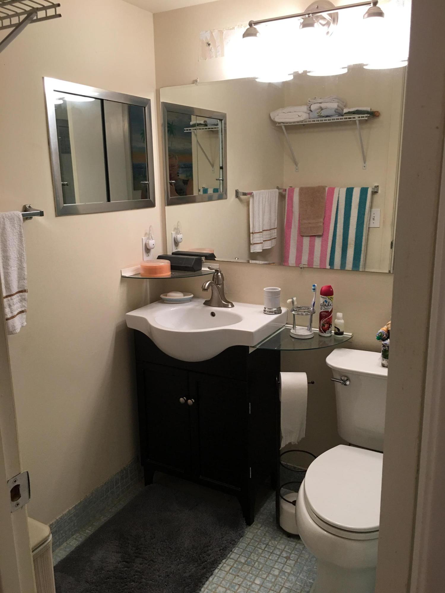 SOUTHAMPTON CONDO - Residential