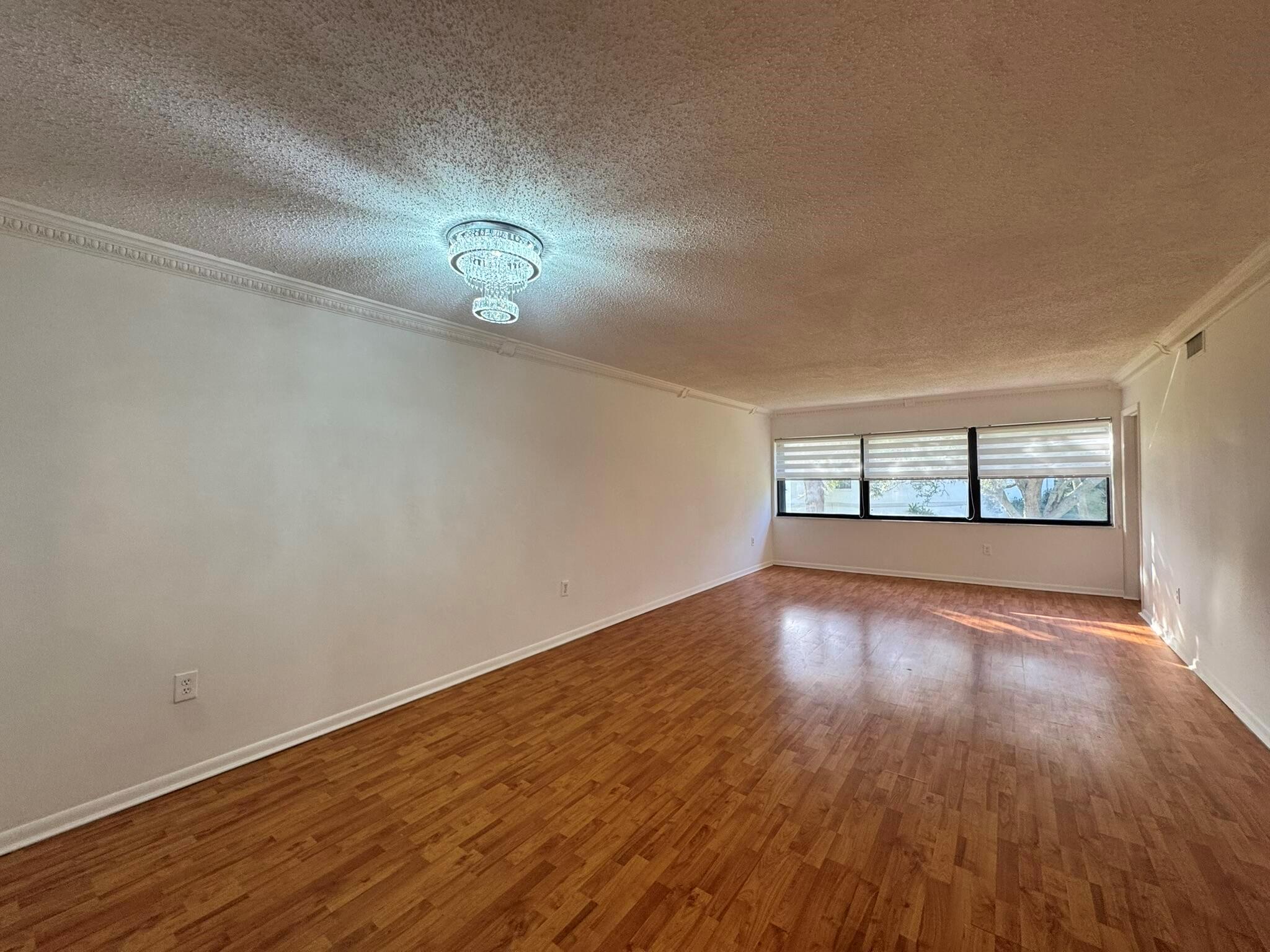 DELRAY OAKS CONDO - Residential Lease