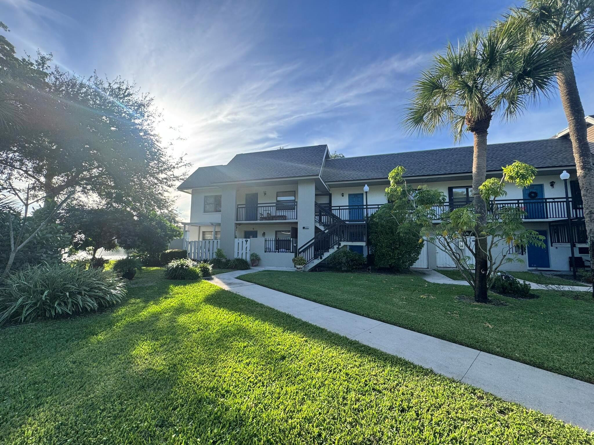 DELRAY OAKS CONDO - Residential Lease