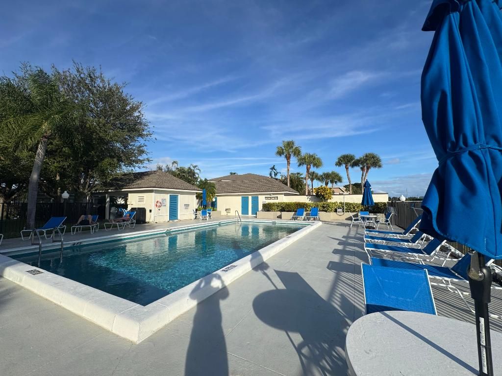 Photo of 2018 SW 29th Court #6-B-2, Delray Beach, FL 33445 (MLS # R11148392)