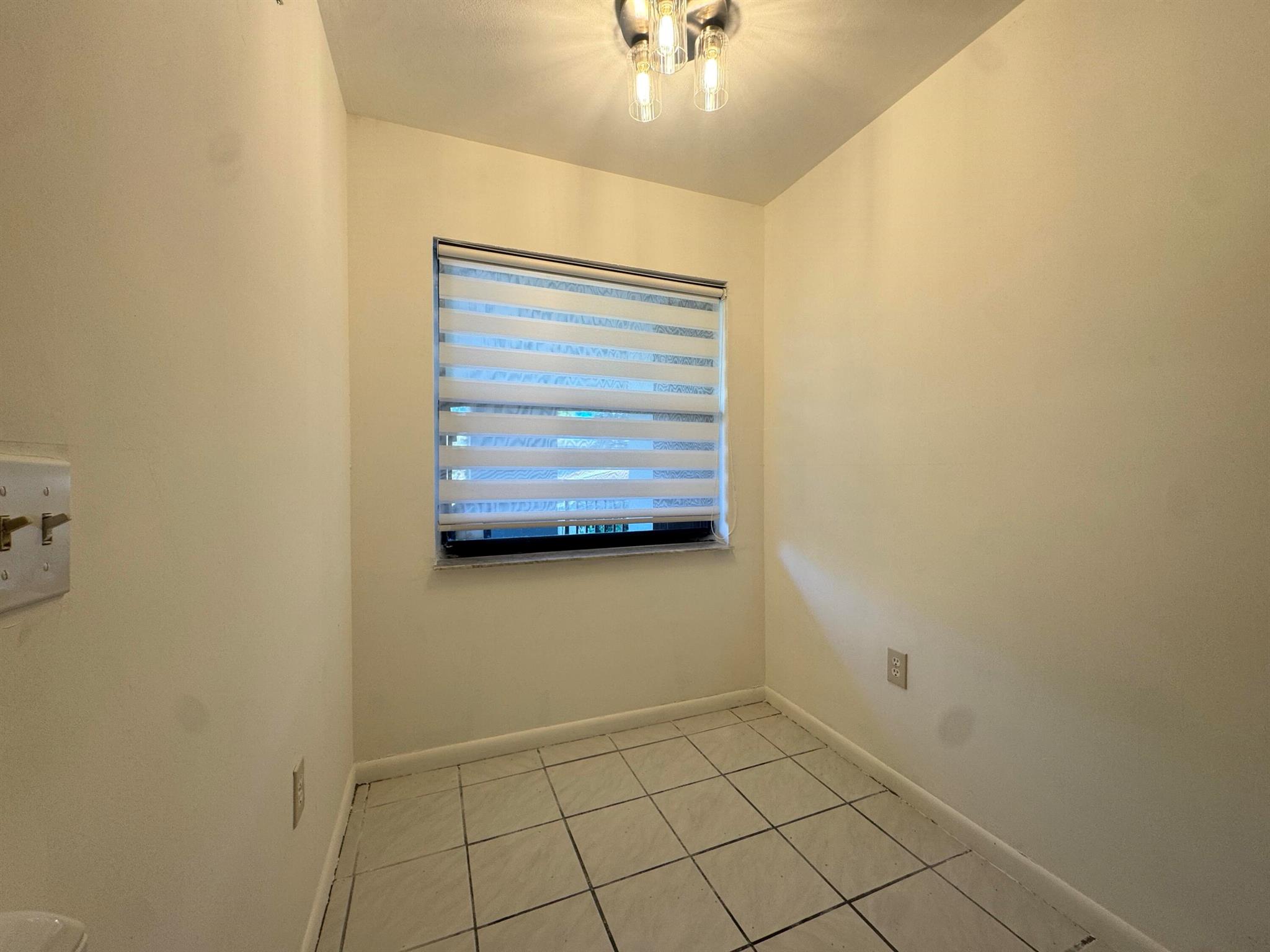 DELRAY OAKS CONDO - Residential Lease